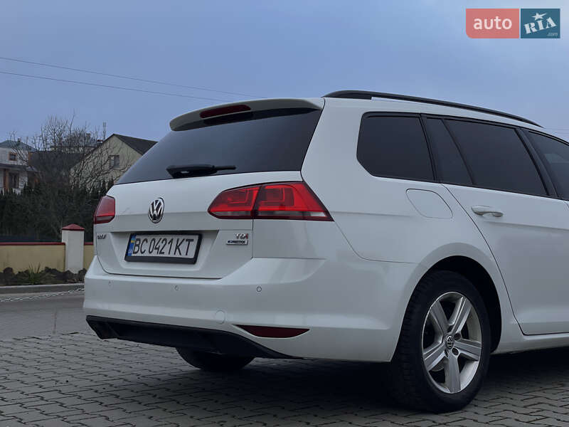 Универсал Volkswagen Golf 2016 в Львове
