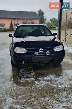 Хетчбек Volkswagen Golf 1999 в Чернівцях