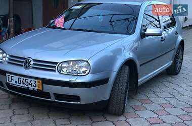 Хетчбек Volkswagen Golf 2002 в Мукачевому