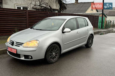 Хетчбек Volkswagen Golf 2008 в Луцьку