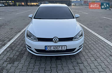 Хэтчбек Volkswagen Golf 2014 в Черновцах