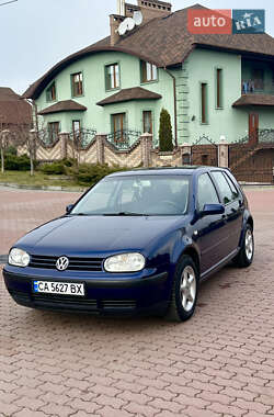 Хетчбек Volkswagen Golf 2000 в Чернівцях