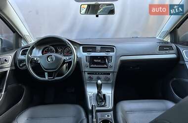 Универсал Volkswagen Golf 2015 в Львове