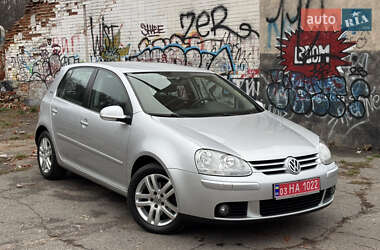 Хетчбек Volkswagen Golf 2006 в Полтаві