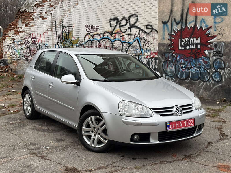 Хэтчбек Volkswagen Golf 2006 в Полтаве