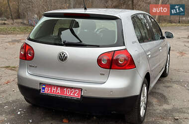 Хэтчбек Volkswagen Golf 2006 в Полтаве