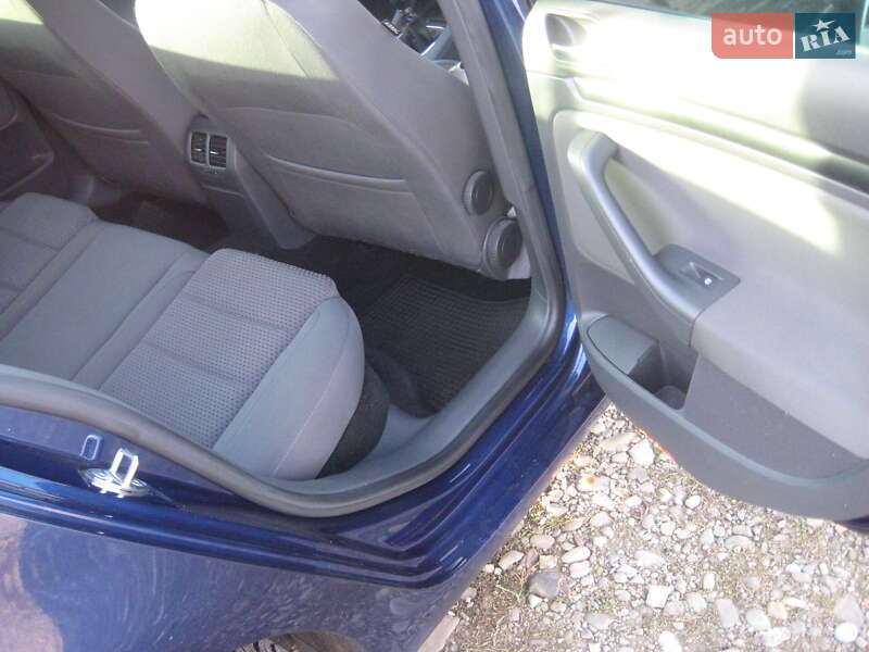 Хетчбек Volkswagen Golf 2007 в Івано-Франківську