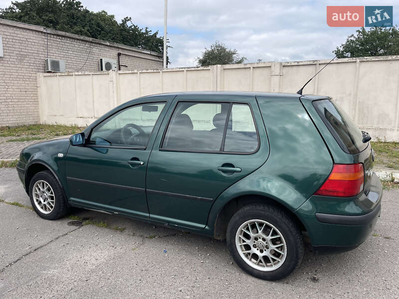 Хетчбек Volkswagen Golf 1999 в Полтаві