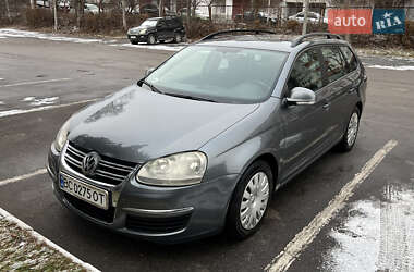 Універсал Volkswagen Golf 2009 в Тернополі