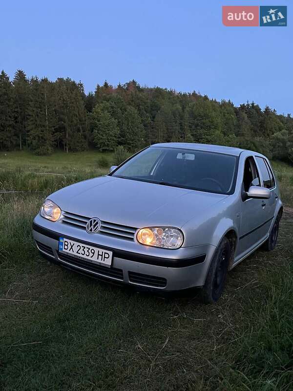 Volkswagen Golf 2000