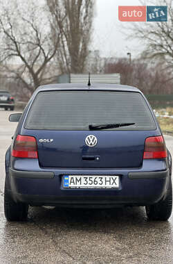 Хетчбек Volkswagen Golf 2003 в Бердичеві