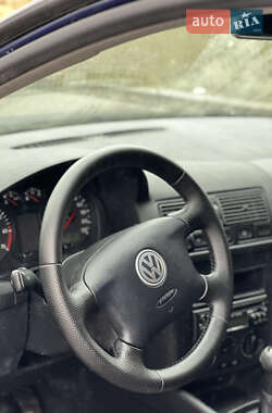 Хетчбек Volkswagen Golf 2003 в Бердичеві