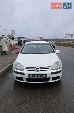 Хетчбек Volkswagen Golf 2006 в Києві