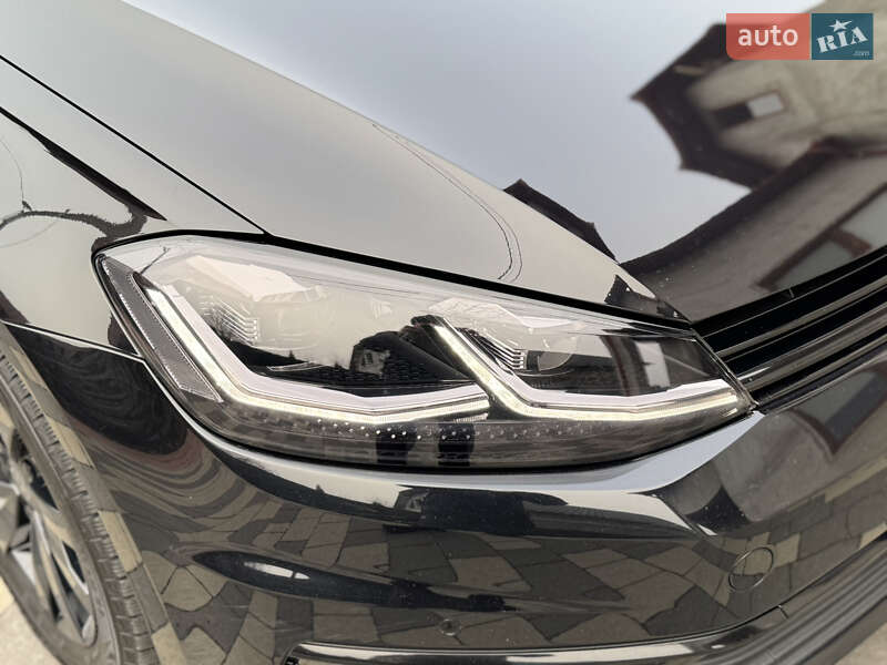 Универсал Volkswagen Golf 2017 в Мукачево