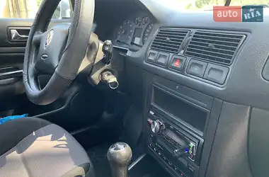 Volkswagen Golf 2001