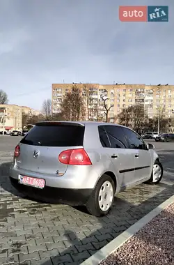 Volkswagen Golf 2005