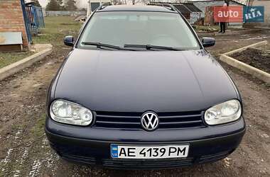 Універсал Volkswagen Golf 2004 в Долинській