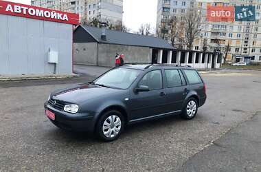 Універсал Volkswagen Golf 2003 в Харкові