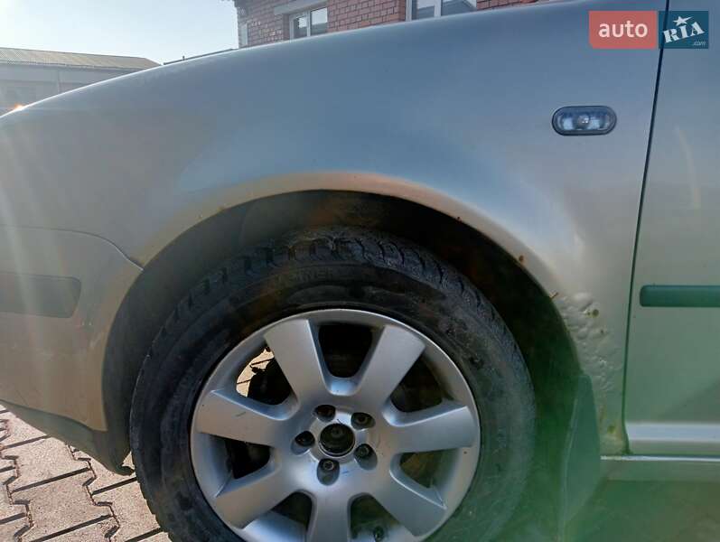 Хетчбек Volkswagen Golf 2000 в Хмельницькому