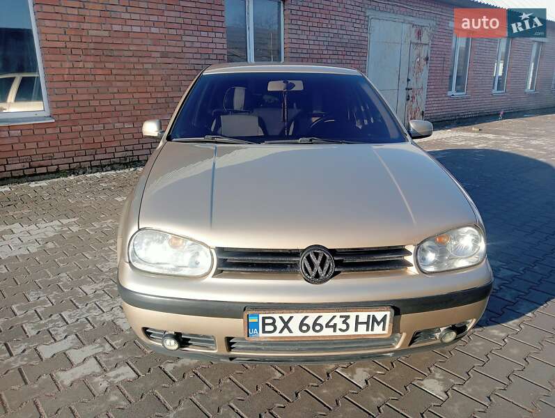 Хетчбек Volkswagen Golf 2000 в Хмельницькому
