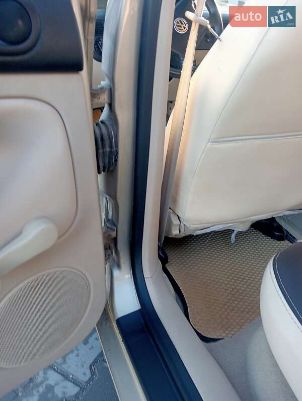 Хетчбек Volkswagen Golf 2000 в Хмельницькому