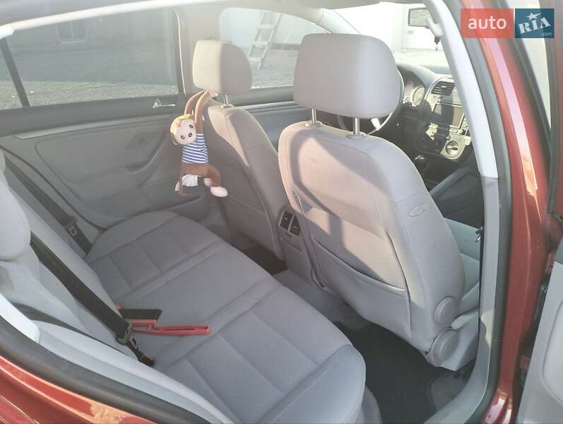 Хетчбек Volkswagen Golf 2004 в Рівному фото 27 Хетчбек Volkswagen Golf 2004 в Рівному