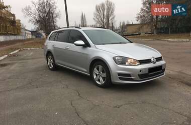 Універсал Volkswagen Golf 2015 в Києві