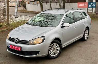 Універсал Volkswagen Golf 2010 в Чернігові