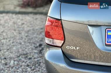 Універсал Volkswagen Golf 2012 в Костопілі