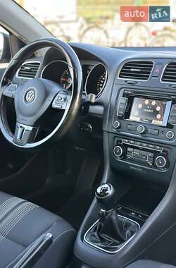 Універсал Volkswagen Golf 2012 в Костопілі