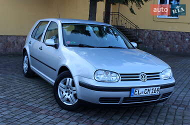 Хетчбек Volkswagen Golf 2001 в Самборі