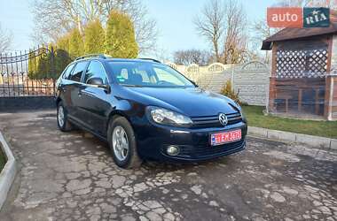 Універсал Volkswagen Golf 2011 в Млиніві