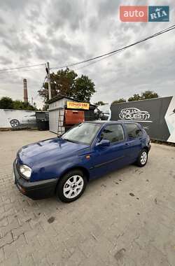 Хетчбек Volkswagen Golf 1992 в Чернівцях