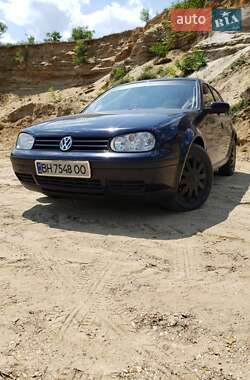 Хэтчбек Volkswagen Golf 1999 в Захарьевке