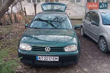 Хэтчбек Volkswagen Golf 2001 в Львове