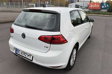 Хэтчбек Volkswagen Golf 2015 в Львове