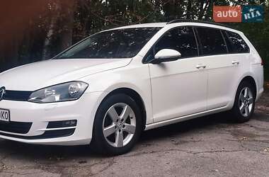 Універсал Volkswagen Golf 2015 в Вінниці