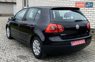 Хетчбек Volkswagen Golf 2004 в Луцьку