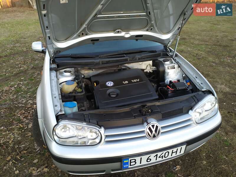Універсал Volkswagen Golf 2001 в Зіньківі