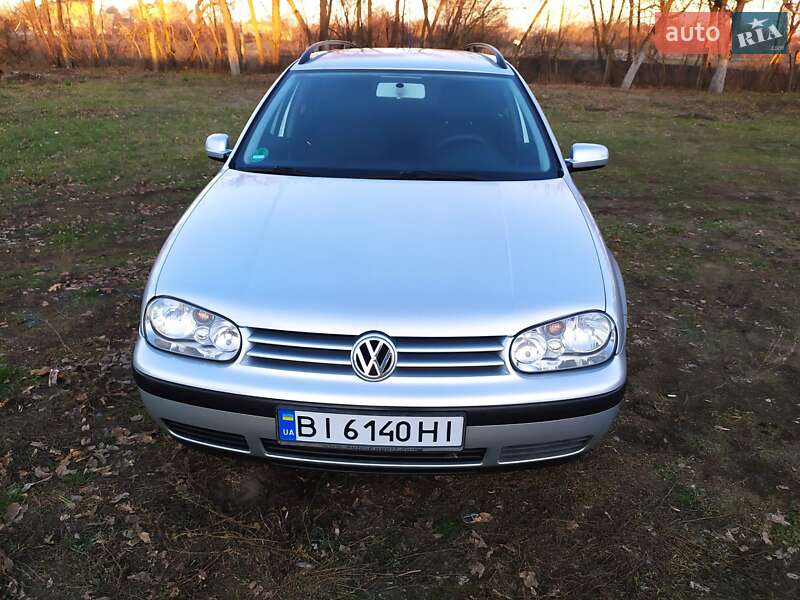 Універсал Volkswagen Golf 2001 в Зіньківі