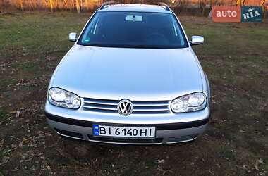 Универсал Volkswagen Golf 2001 в Зенькове