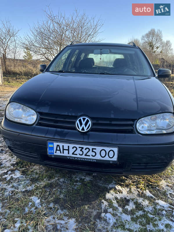 Volkswagen Golf 2002