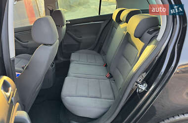 Хетчбек Volkswagen Golf 2007 в Луцьку