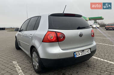 Хетчбек Volkswagen Golf 2006 в Новомосковську