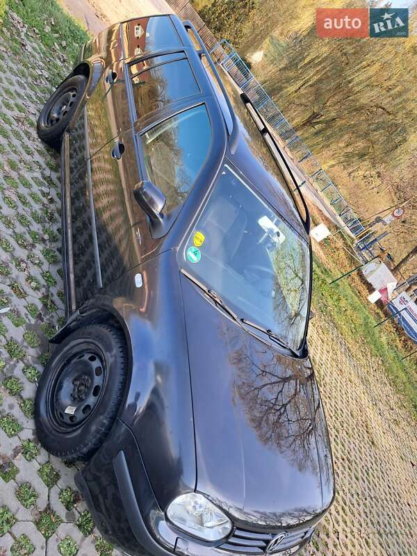 Універсал Volkswagen Golf 2000 в Коломиї