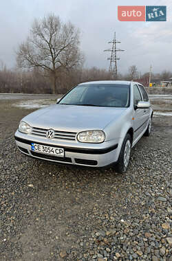 Хетчбек Volkswagen Golf 1997 в Чернівцях