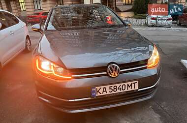 Універсал Volkswagen Golf 2019 в Києві