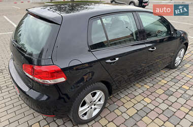 Хетчбек Volkswagen Golf 2009 в Луцьку