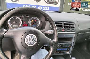 Универсал Volkswagen Golf 2003 в Виннице