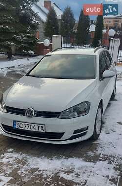 Універсал Volkswagen Golf 2016 в Дрогобичі